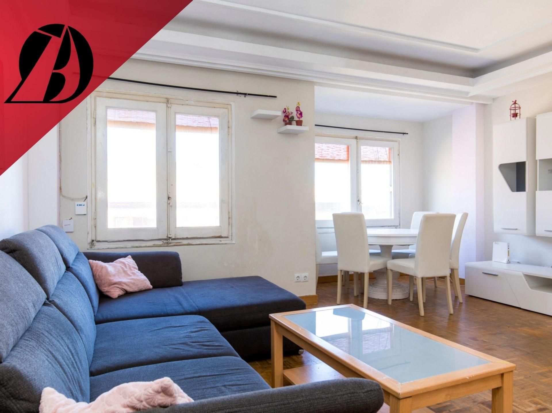 Living room of Flat for sale in  Zaragoza Capital  with Heating and Balcony