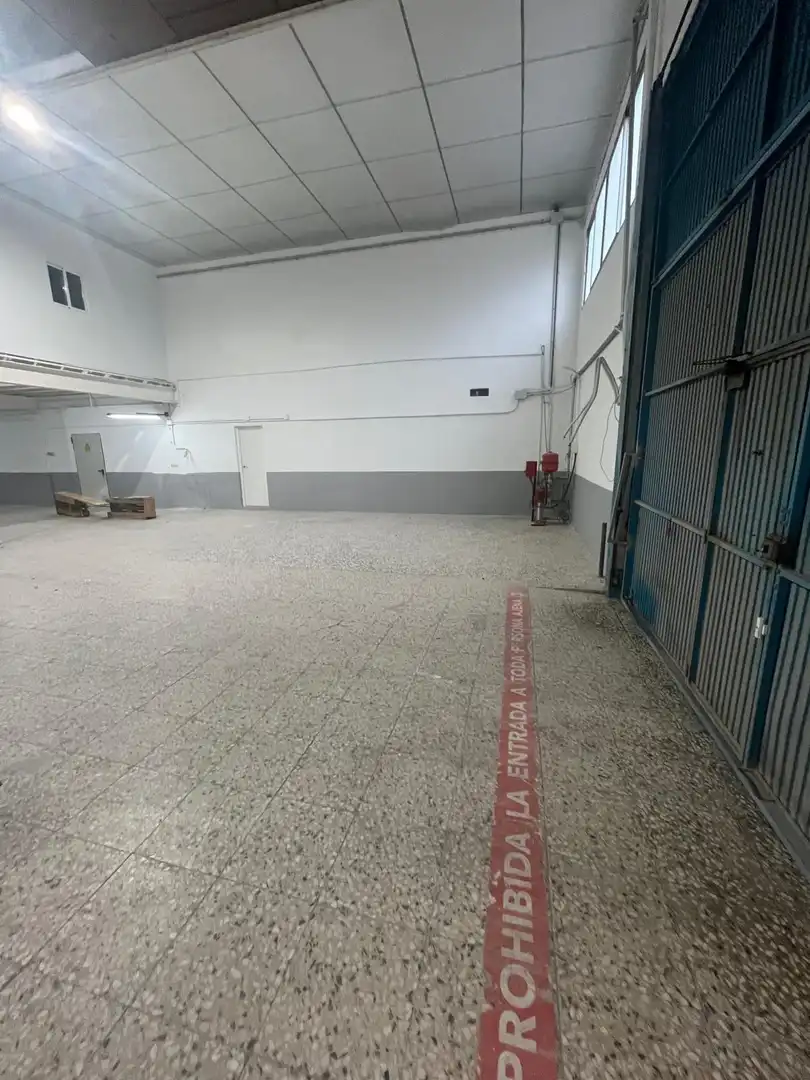 Fabrikhallen zur Miete in Algorós - El Derramador