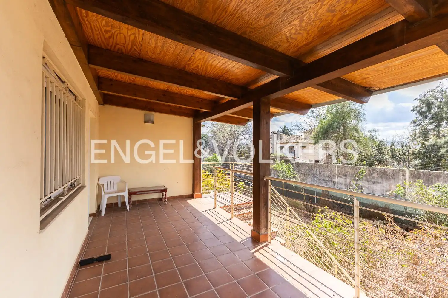 Terrassa de Casa o xalet en venda en La Pobla Llarga amb Calefacció i Jardí privat