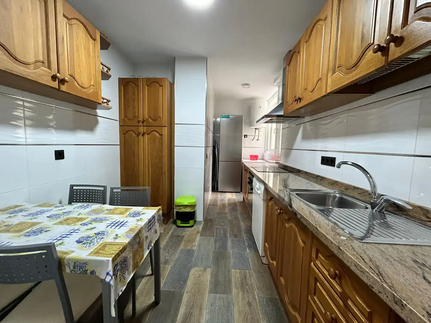 Küche von Wohnung zur untervermieten in Almería mit Klimaanlage, Heizung und Möbliert