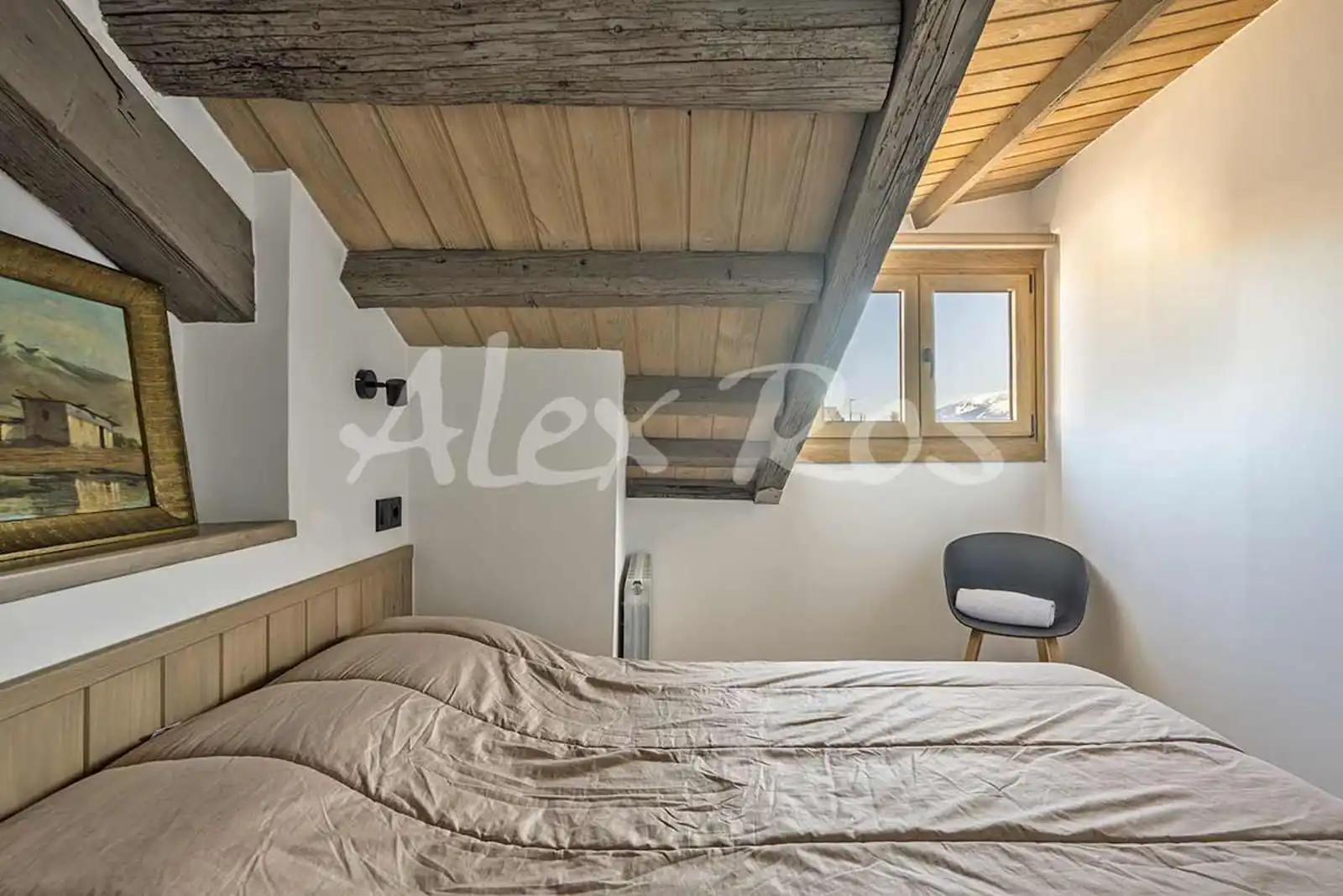Habitación de Ático en venta en Puigcerdà con Aire acondicionado y Calefacción