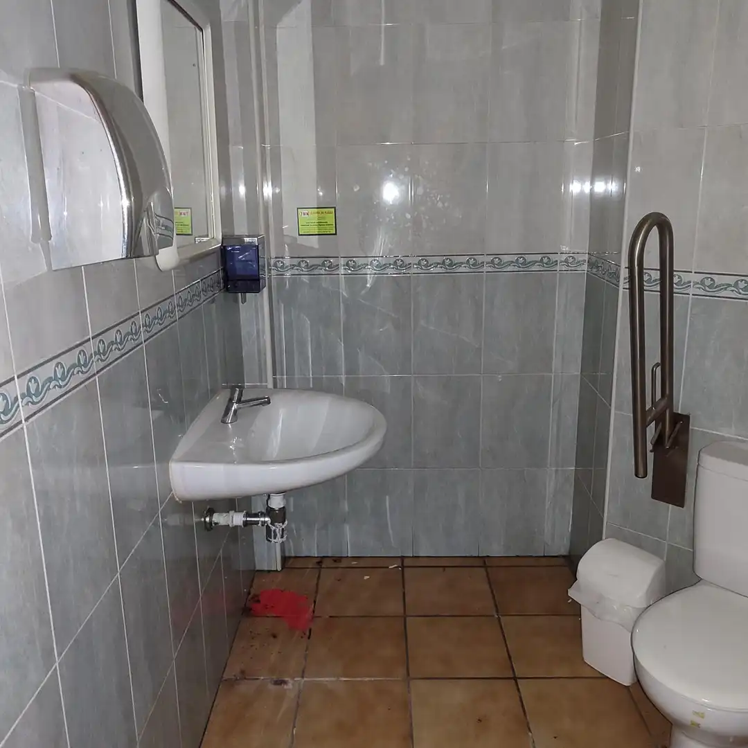 Baño de Local en venta en Pedanías Oeste