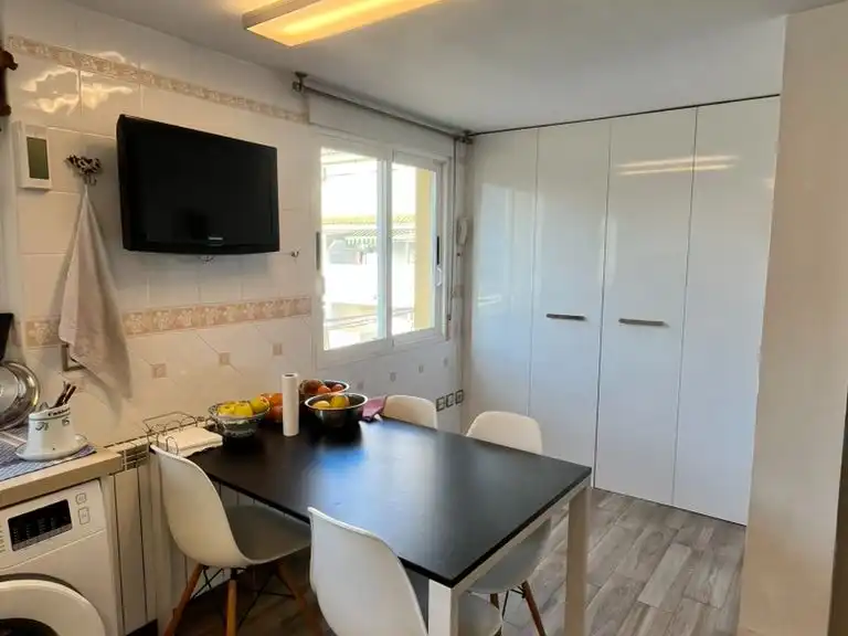 Chalet con jardín en venta en Constitució 6, imagen 2