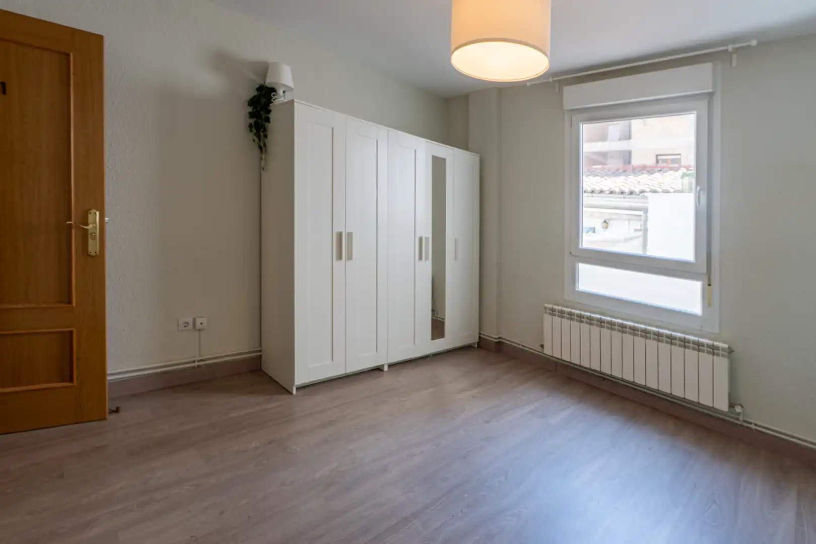 Habitación de Piso en venta en Zaragoza con Calefacción