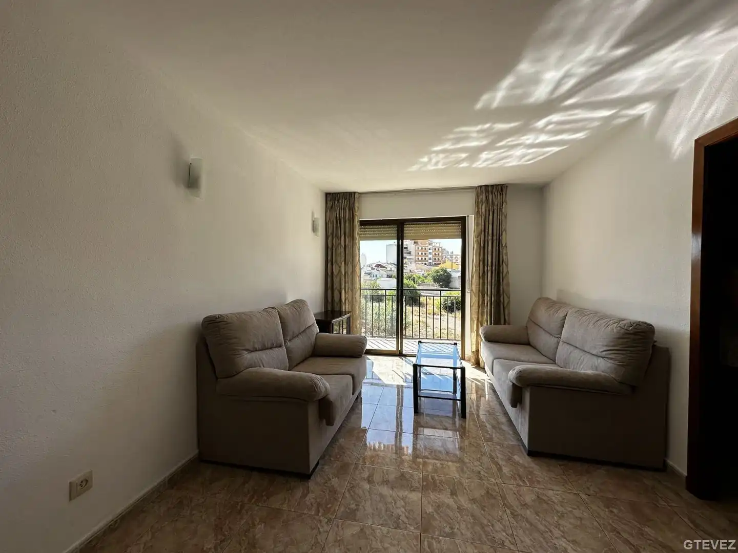 Sala d'estar de Pis de lloguer en  Palma de Mallorca amb Calefacció, Moblat i TV