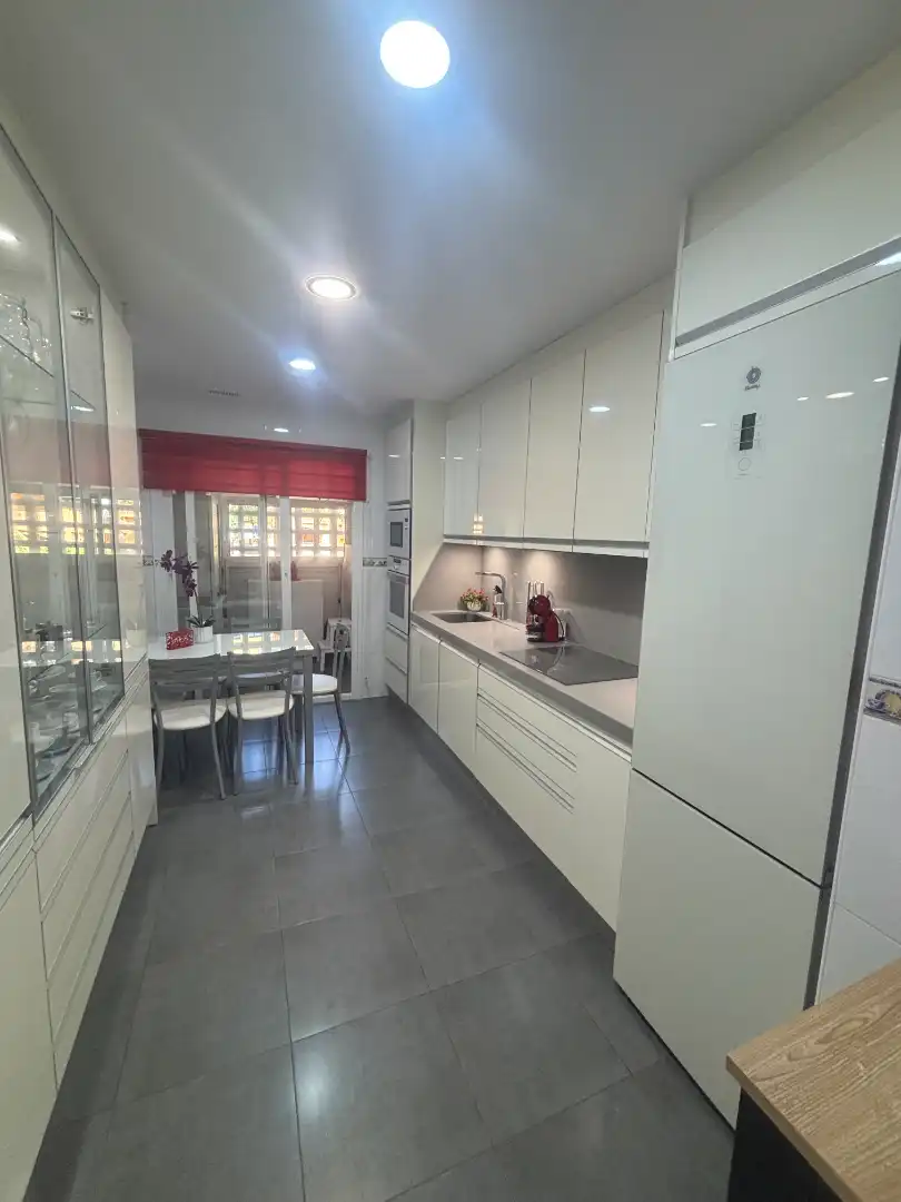 Cocina de Piso en venta en Marbella con Aire acondicionado, Terraza y Amueblado