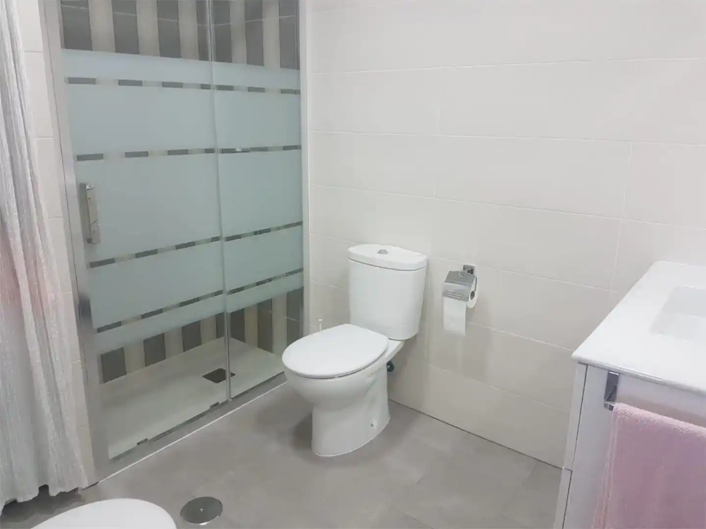 Bathroom of Flat for rent in Torrox  with Air Conditioner, Swimming Pool and Furnished
