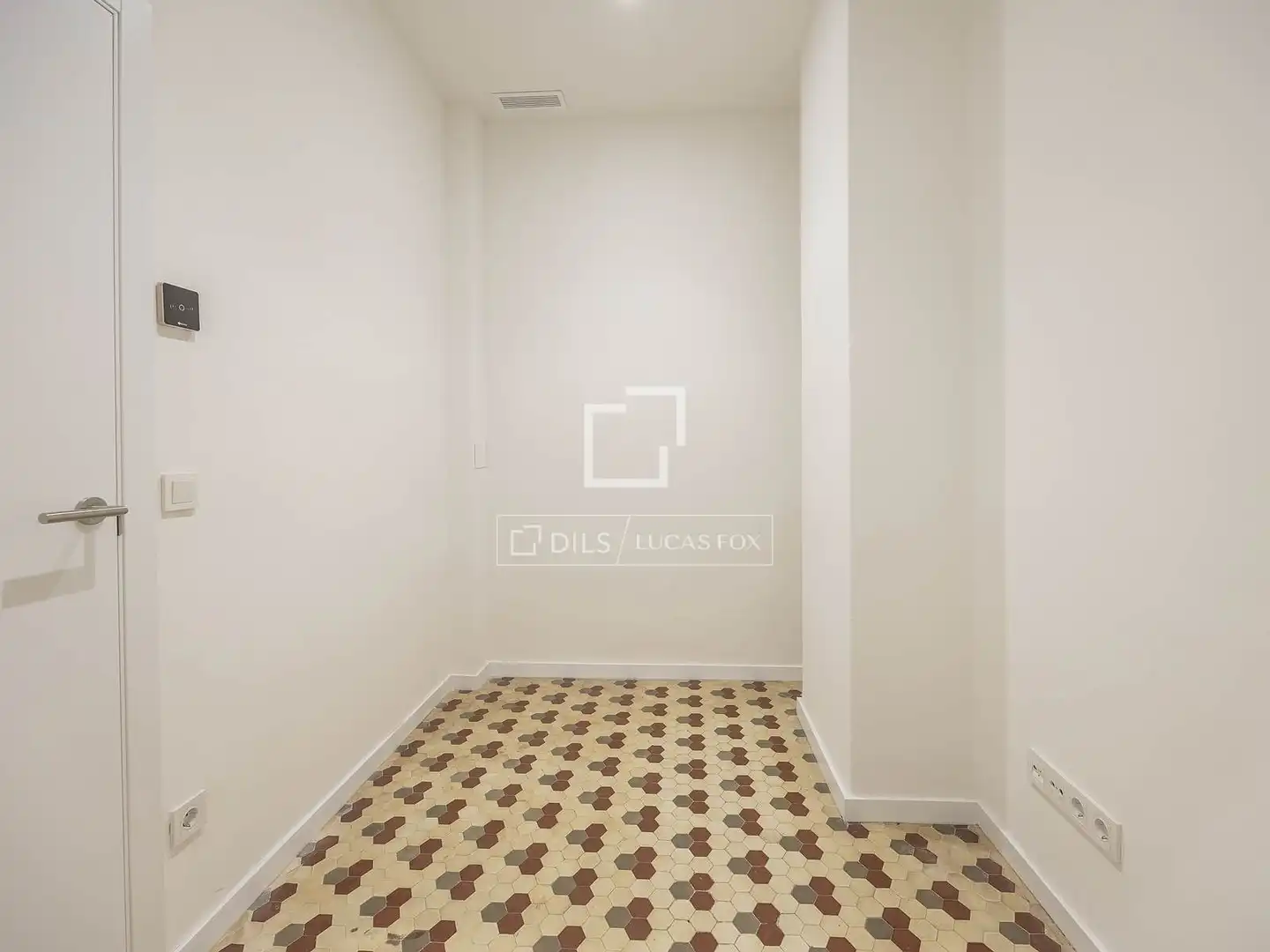 Piso en venta en Valencia con Aire acondicionado, Terraza y Amueblado