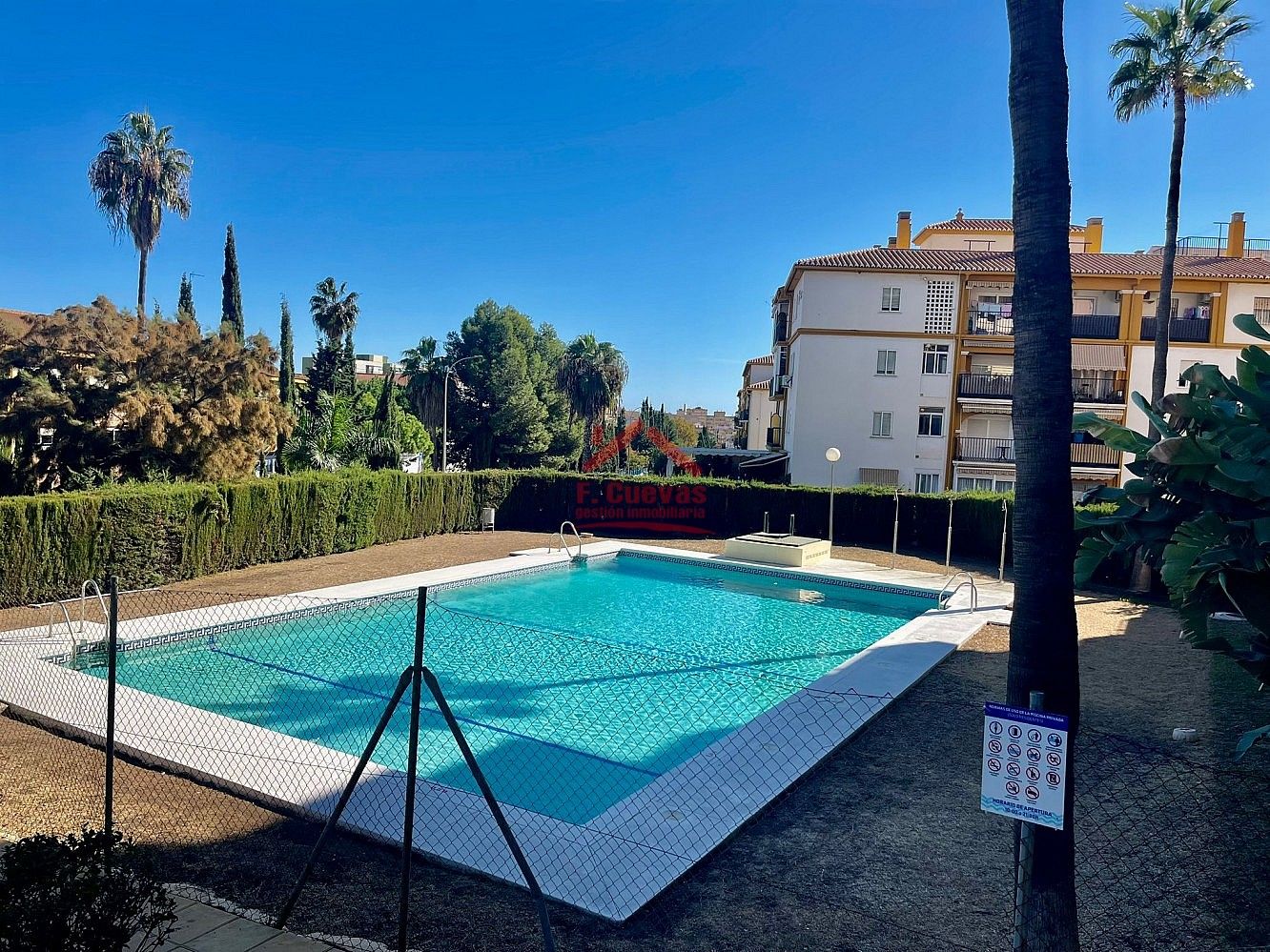 Swimming pool of Apartment for sale in Vélez-Málaga  with Air Conditioner, Heating and Terrace