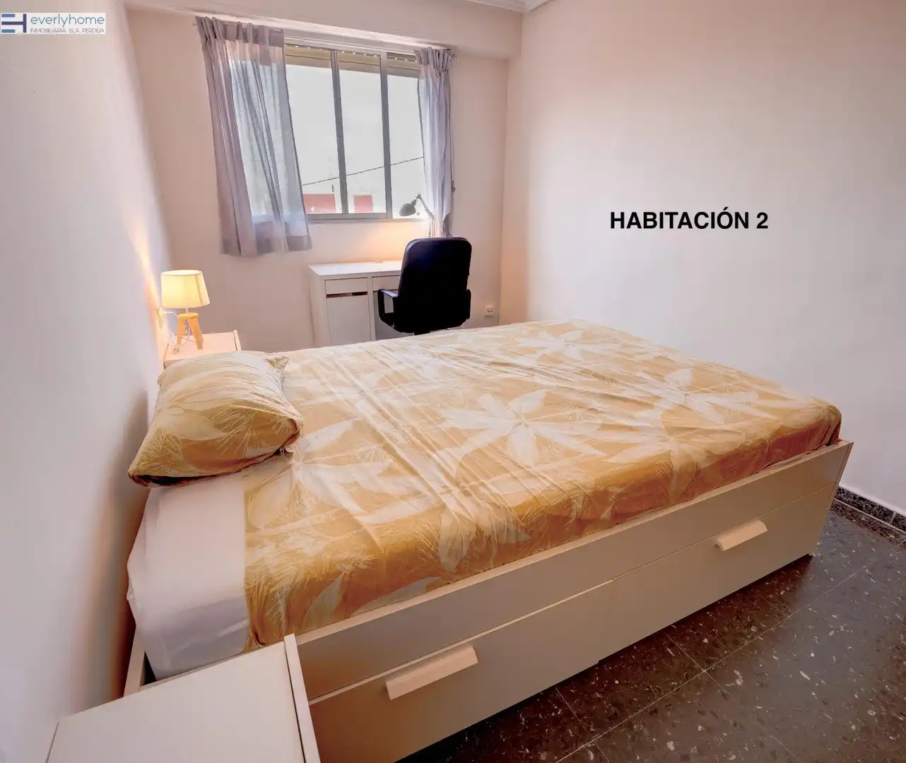 Habitación de Piso para compartir en Valencia con Terraza, Amueblado y Balcón