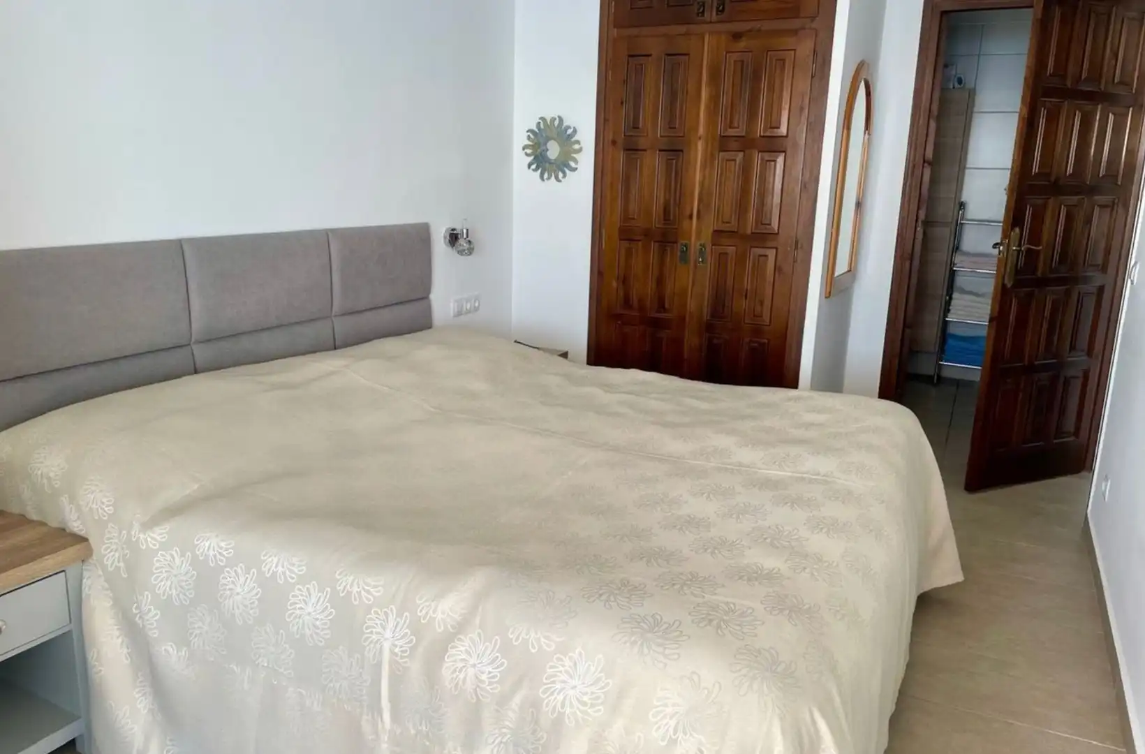 Bedroom of Flat for sale in Centre