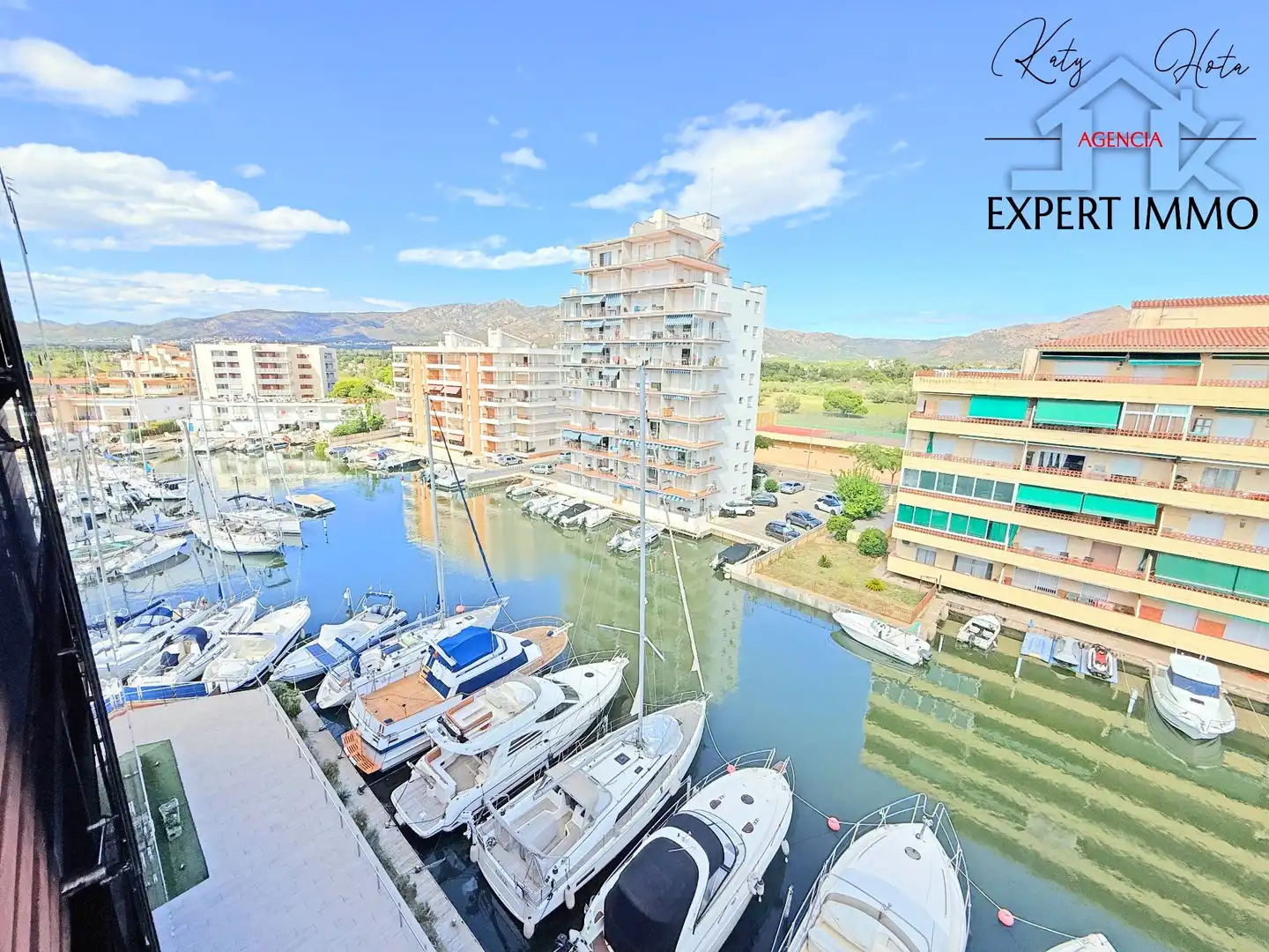 Parking de Apartamento en venta en Roses con Aire acondicionado, Calefacción y Terraza