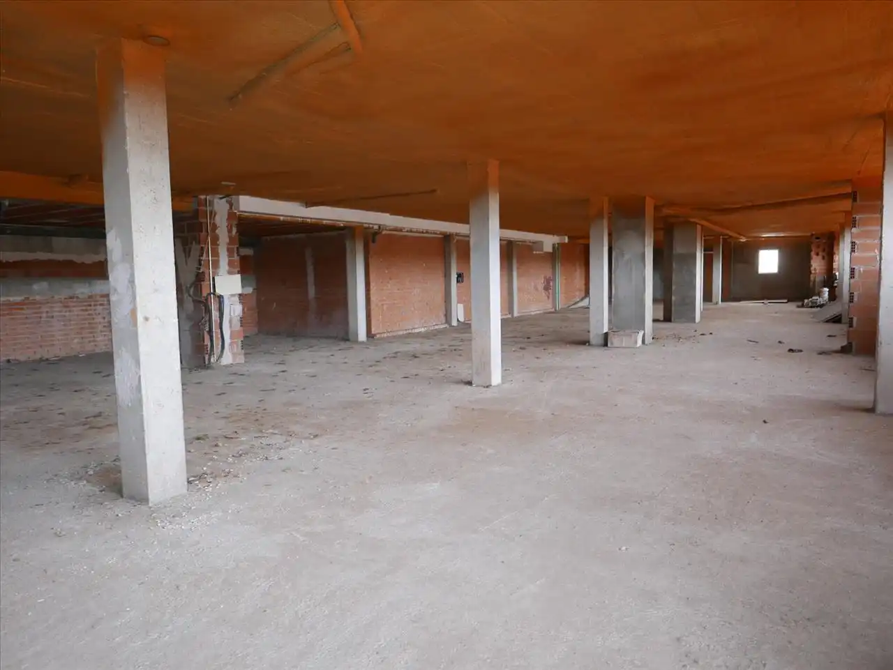 Local en venta en La Lastrilla 