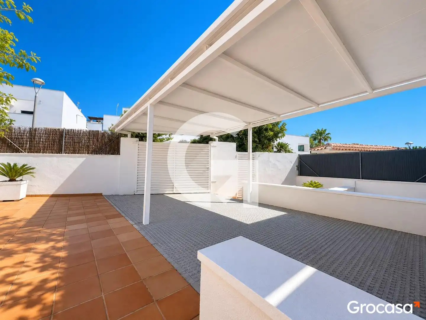 Chalet con piscina en venta en CL LLEBEIG, imagen 2