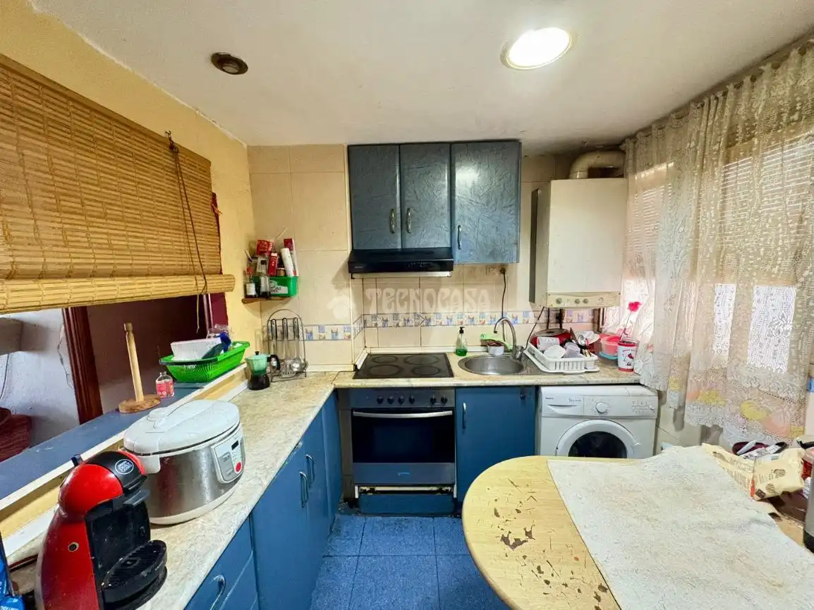 Kitchen of Flat for sale in Zaragoza  with Heating