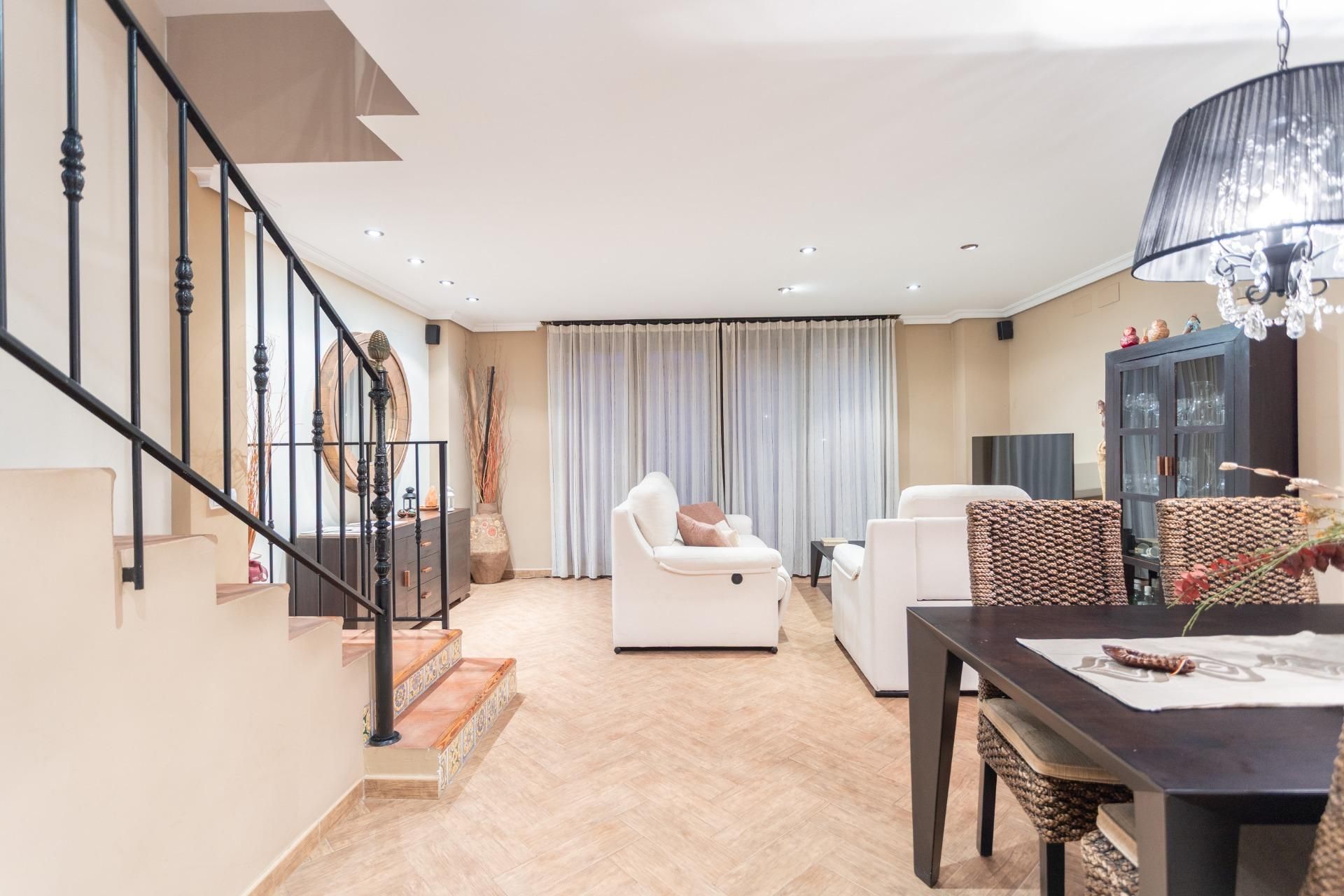 Sala d'estar de Casa adosada en venda en Burriana / Borriana amb Aire condicionat, Calefacció i Terrassa