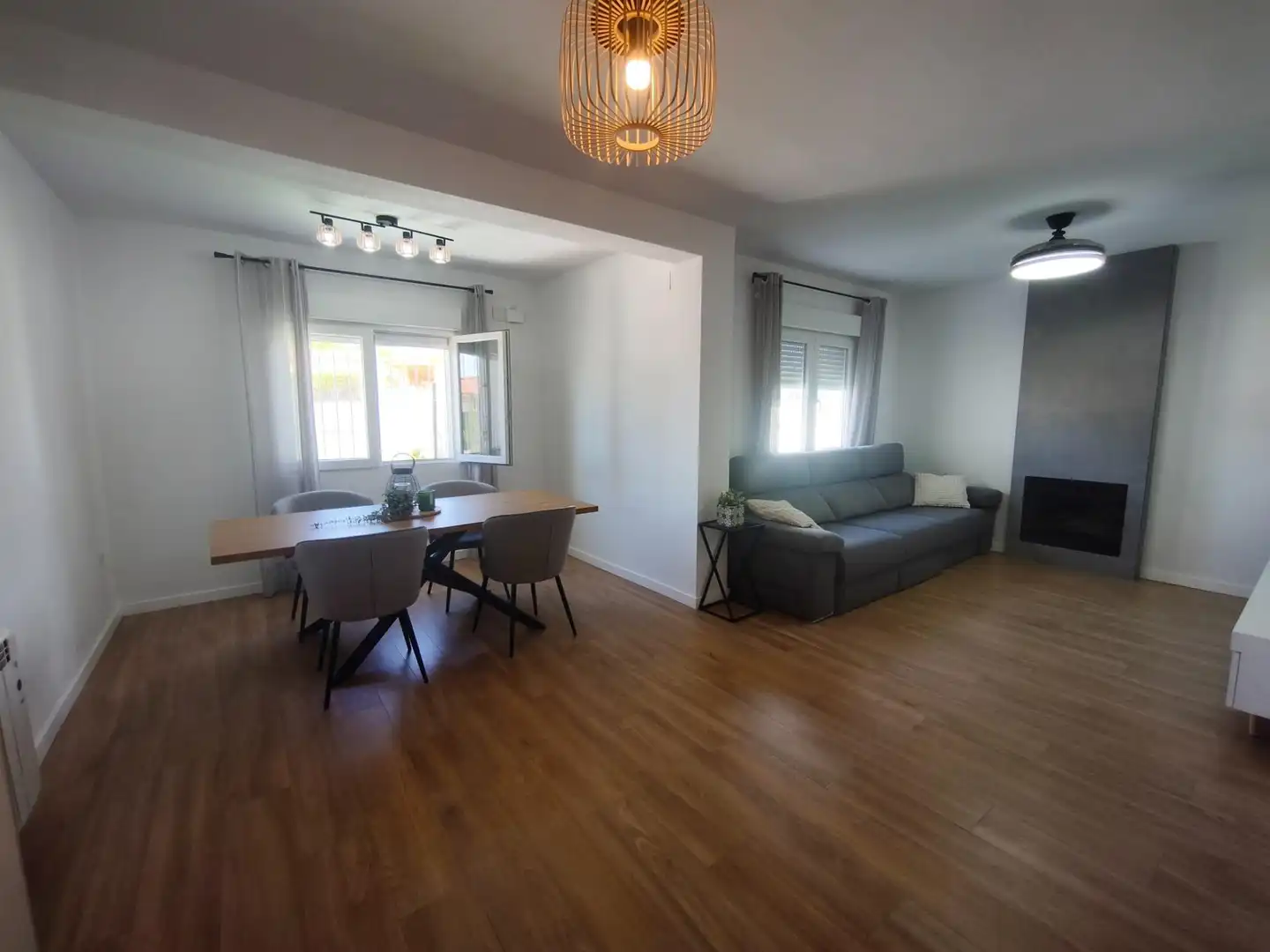 Sala de estar de Casa o chalet en venta en San Vicente del Raspeig / Sant Vicent del Raspeig con Piscina comunitaria