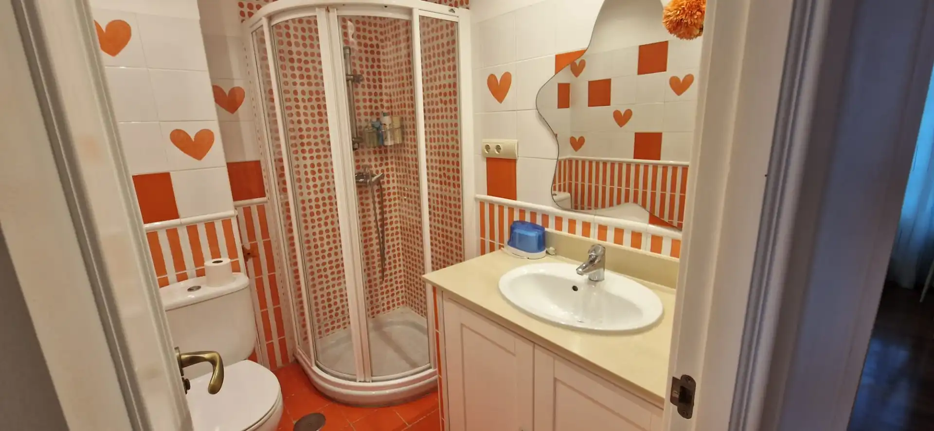 Bathroom of Flat for sale in Fuengirola  with Air Conditioner and Terrace