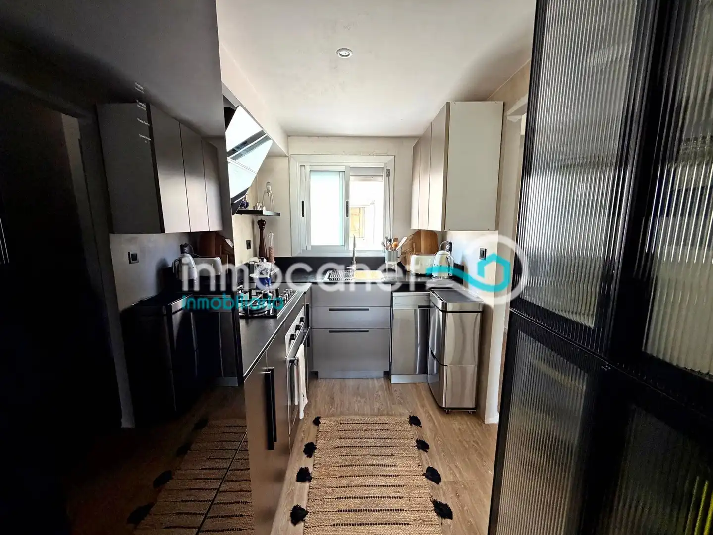 Kitchen of Apartments for sale in Oliva  with Air Conditioner and Balcony