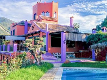 Villa avec balcon à vendre à URIQUE