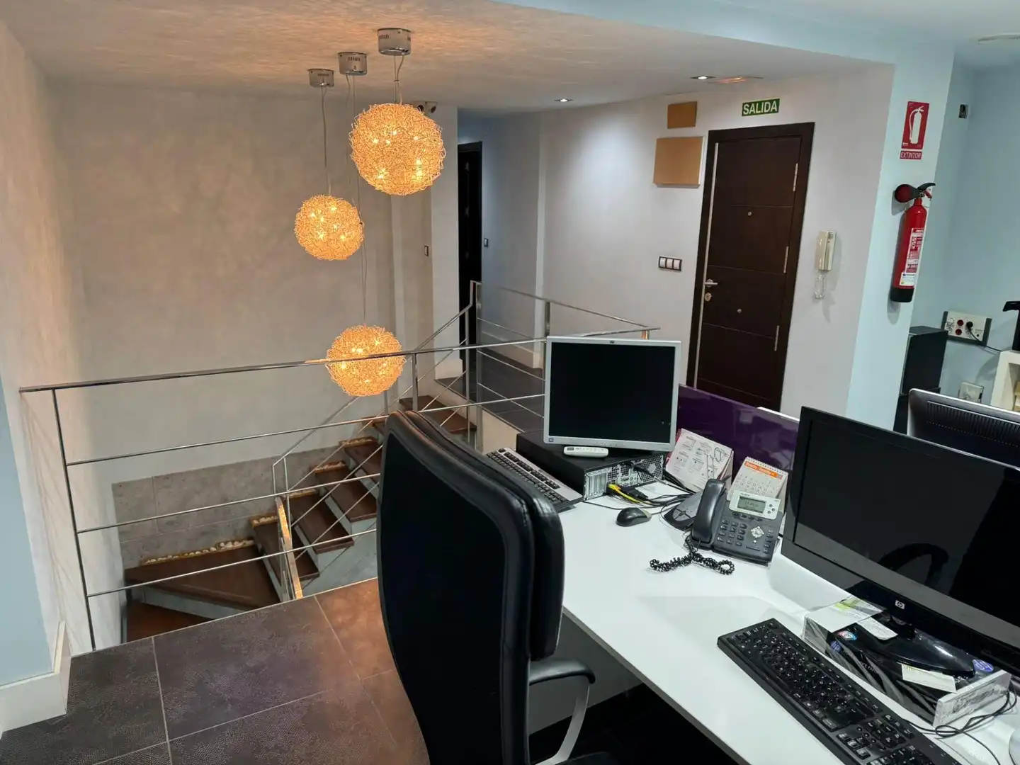 Local en venta en Elche / Elx con Aire acondicionado y Amueblado