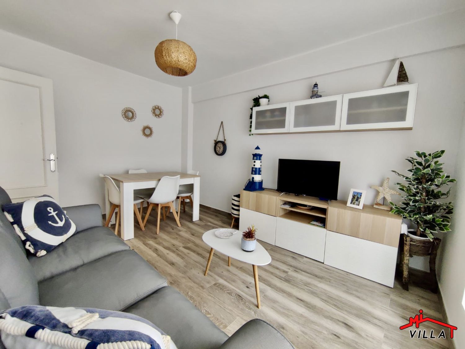 Living room of Flat for sale in Laredo  with Heating, Parquet flooring and Terrace