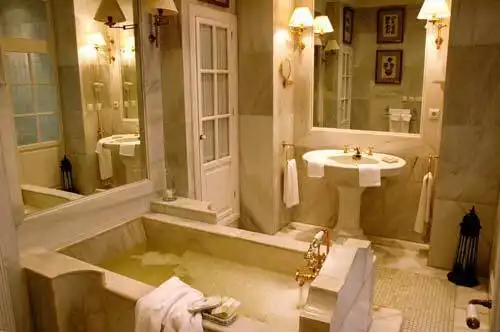 Baño de Finca rústica en venta en Dos Hermanas