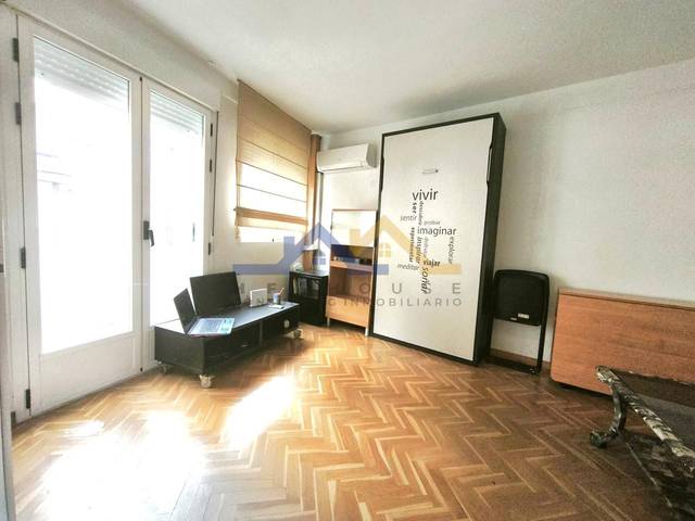 Estudio en Venta en Del Crucero Baleares en Numancia