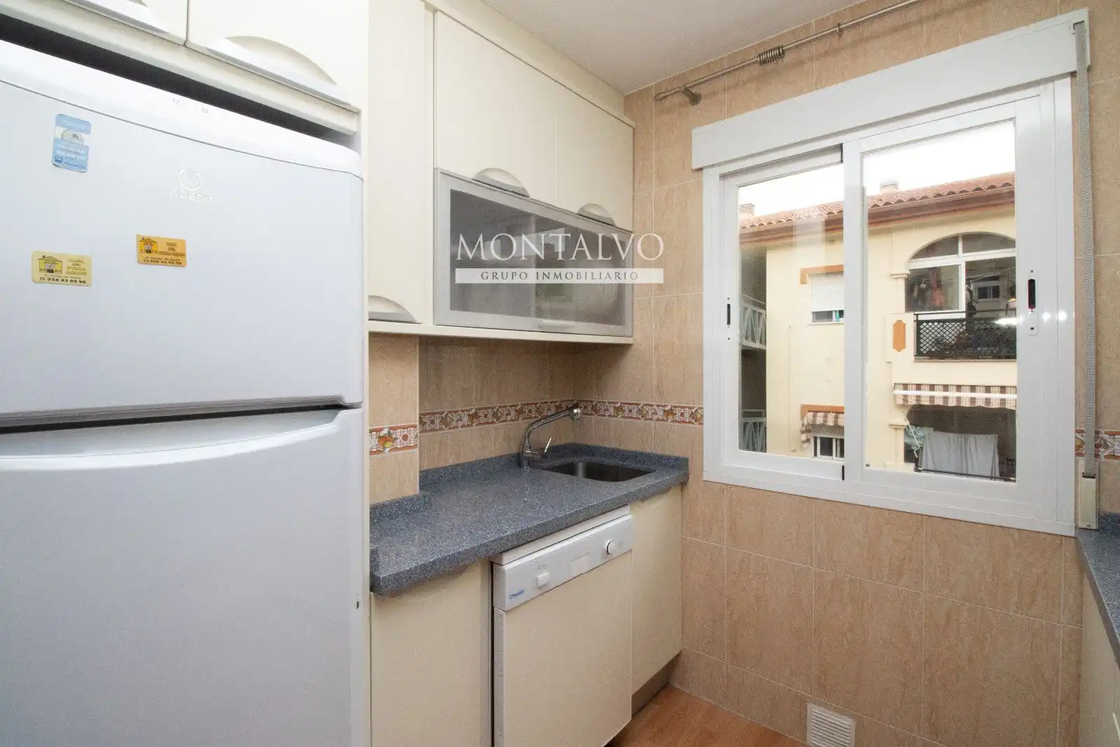 Cuina de Apartament de lloguer en Atarfe amb Terrassa, Moblat i Balcó