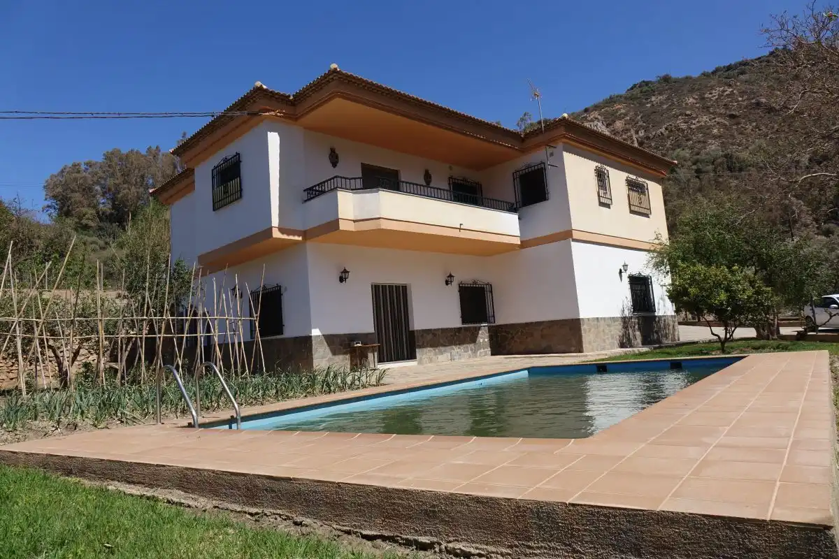 Chalet con terraza en venta en Órgiva