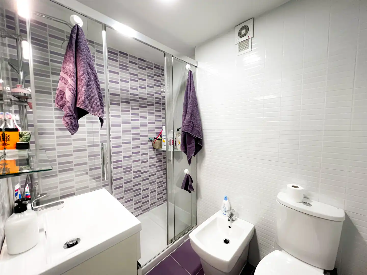 Bathroom of Flat for sale in Sevilla