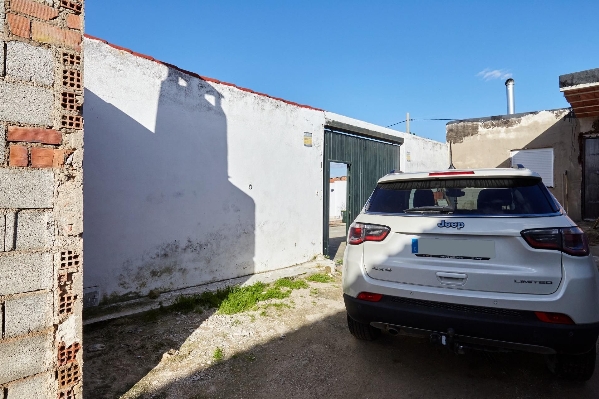 Parking de Finca rústica en venta en Mengíbar con Aire acondicionado, Piscina y Amueblado