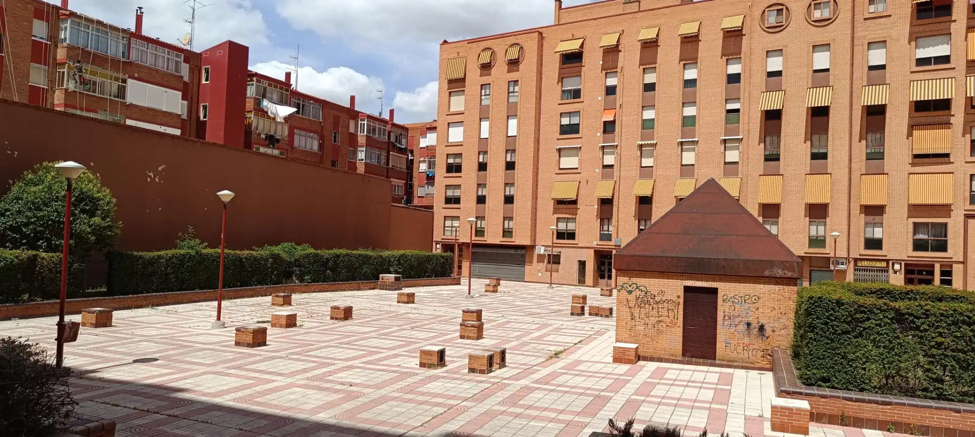 Vista exterior de Piso en venta en Valladolid con Calefacción, Parquet y Trastero