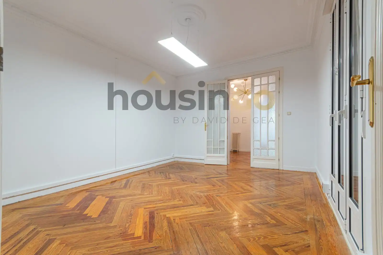 Living room of Office for rent in Madrid  with Air Conditioner, Heating and Balcony
