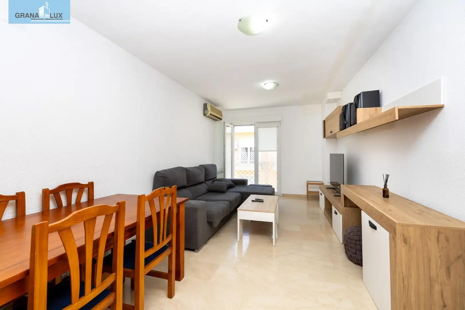 Sala de estar de Piso en venta en Granada con Calefacción