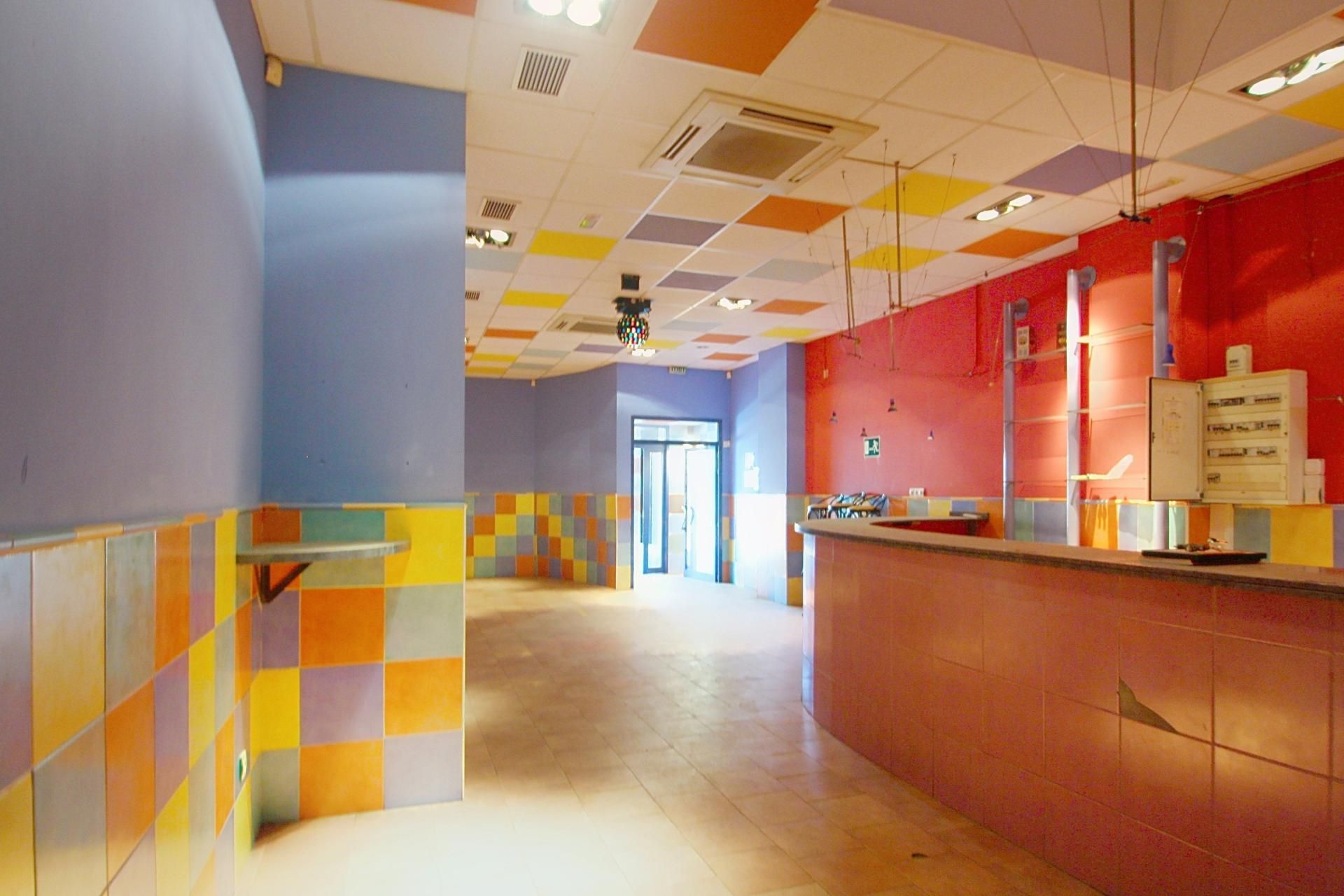 Premises for sale in La Pobla de Farnals  with Air Conditioner