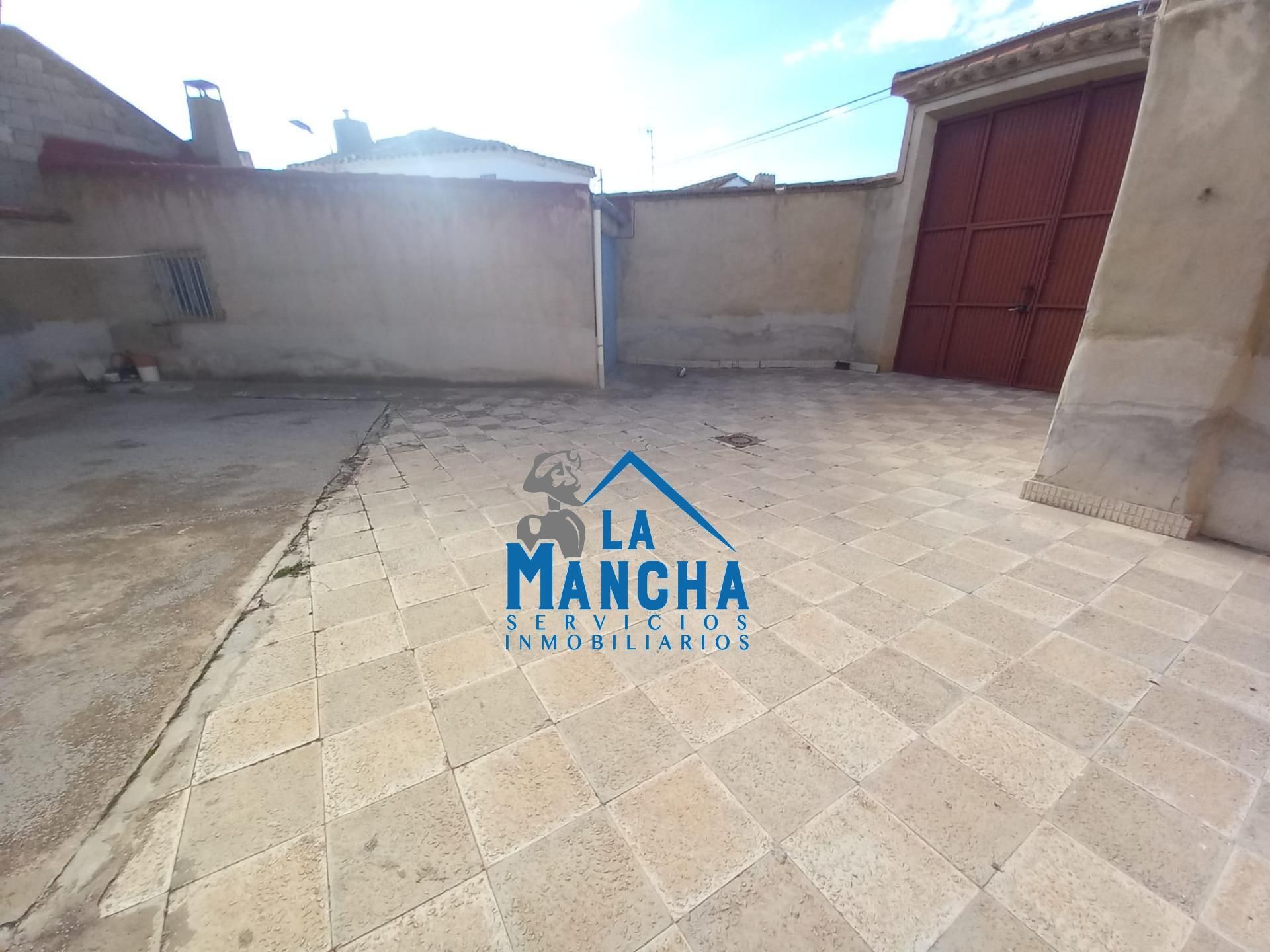Vista exterior de Finca rústica en venda en  Albacete Capital amb Calefacció, Traster i Alarma