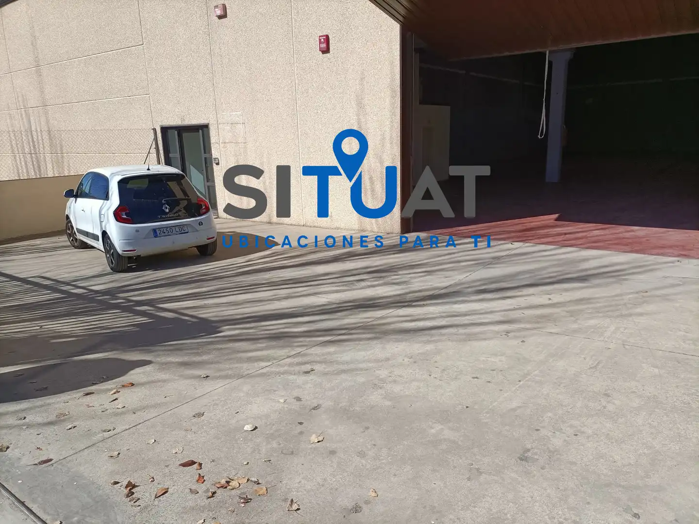 Nau industrial de lloguer a Carrer del Samontà 21, imagen 2