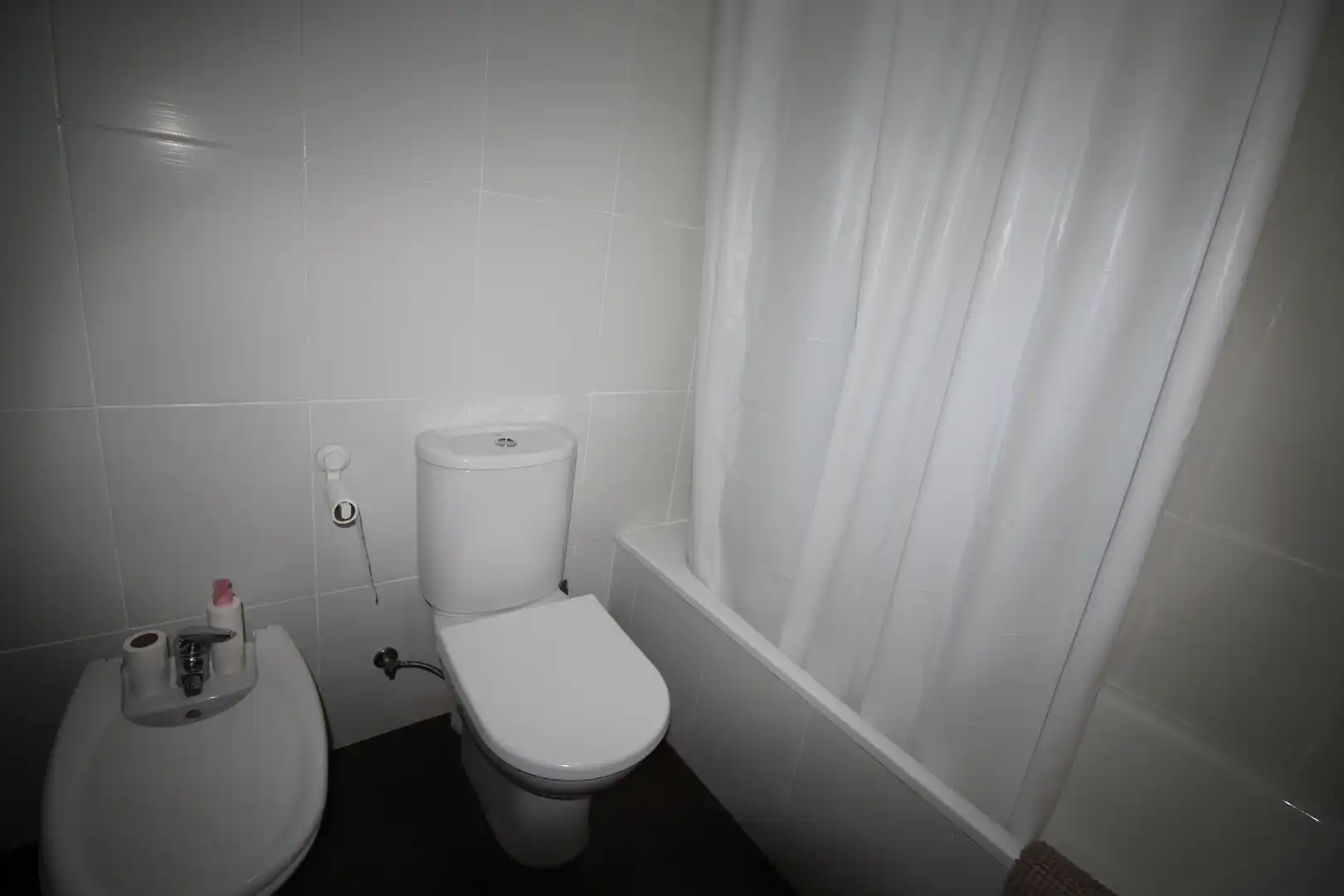 Bathroom of Flat for sale in Carlet  with Terrace, Storage room and Oven