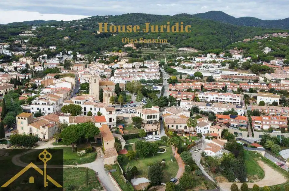Außenansicht von Erdgeschoss zum Verkauf in Mataró mit Klimaanlage und Heizung