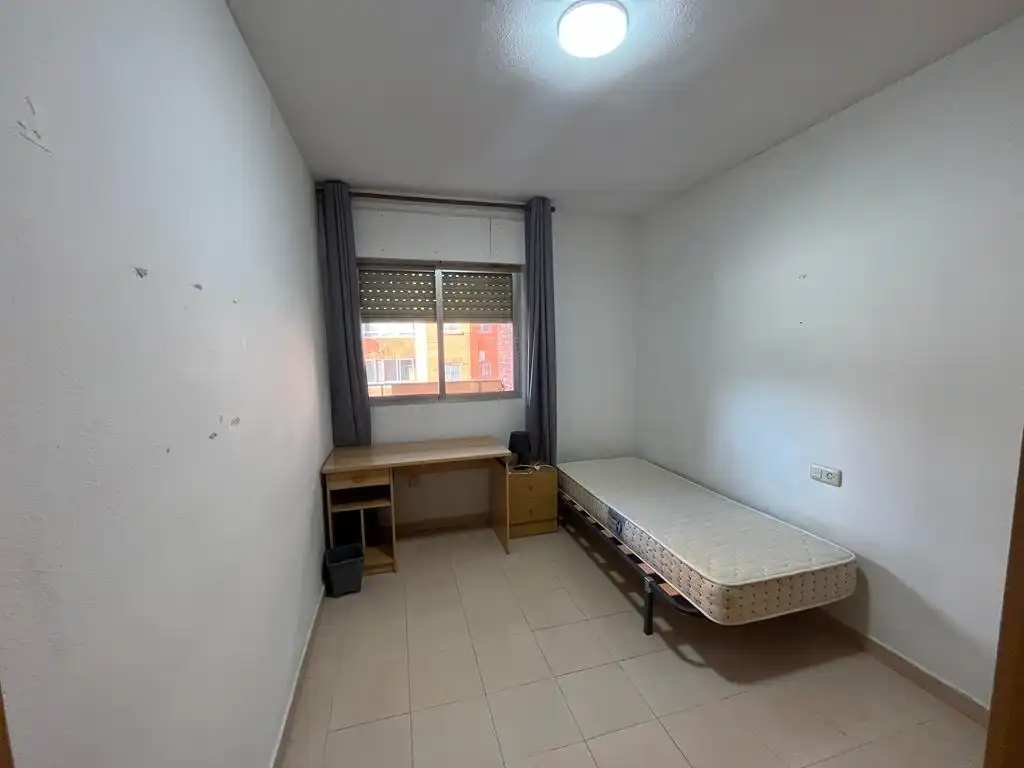 Bedroom of Flat for sale in Hospital