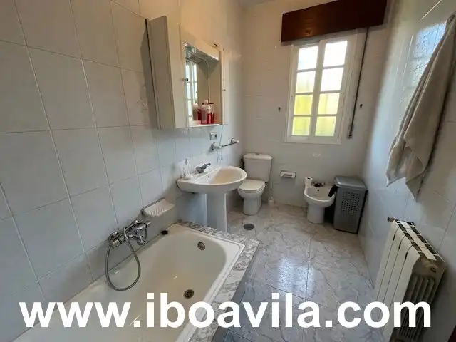Bathroom of Houses for sale in Pontevedra Capital   with Heating, Private garden and Terrace