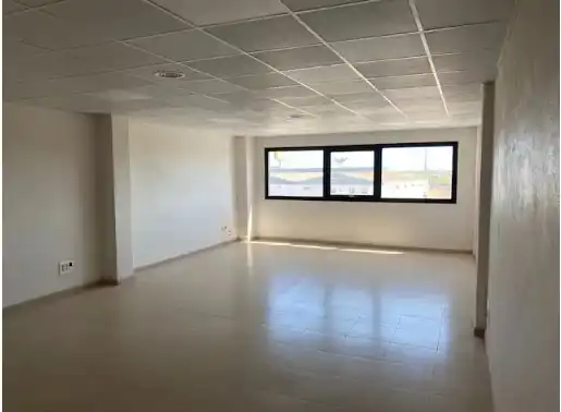 Ufficio con ascensore in affitto a Carrer Braç de l'Alter 54
