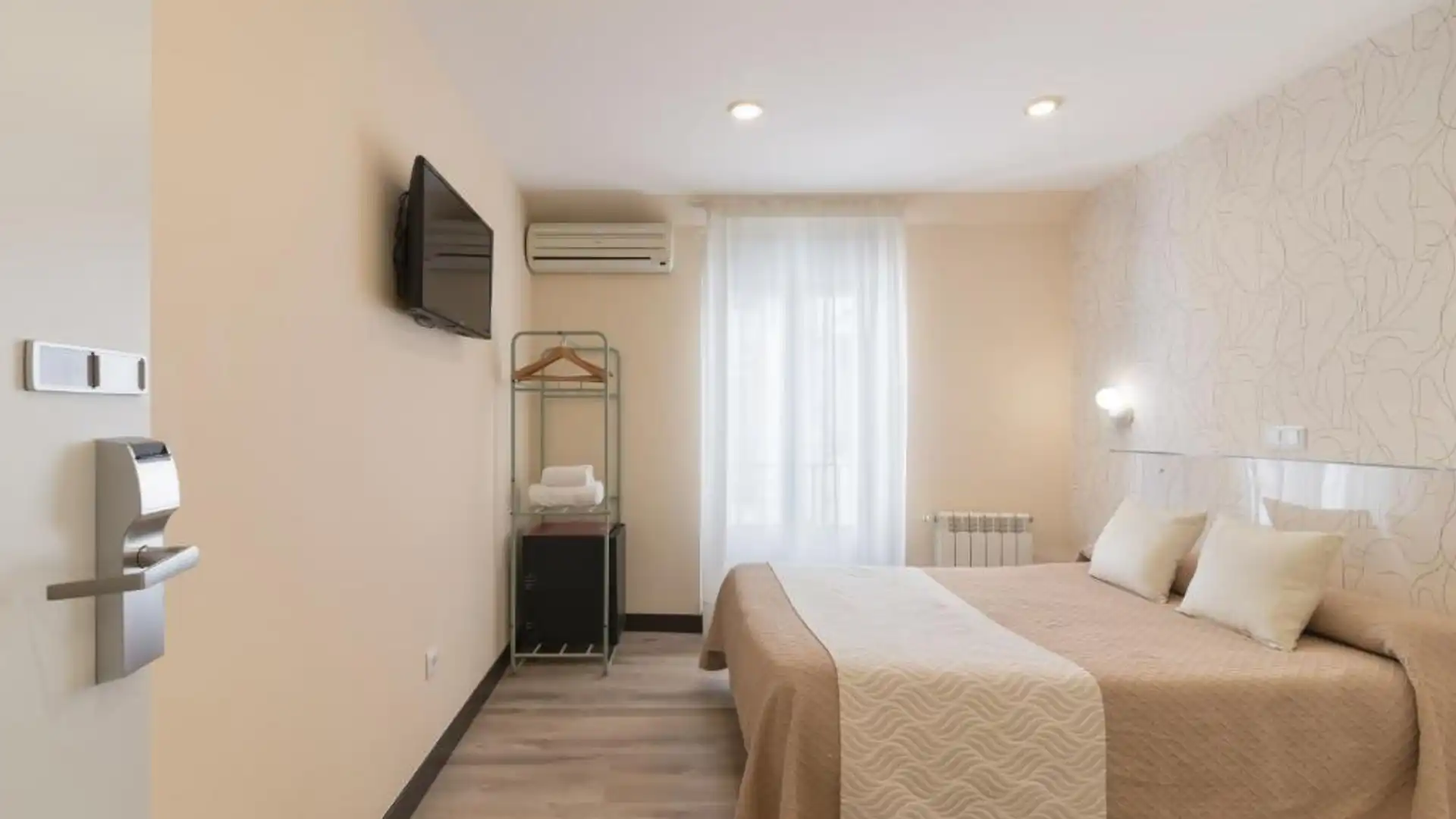 Habitación de Estudio de alquiler en San Cristóbal de la Laguna con Amueblado y Se aceptan mascotas