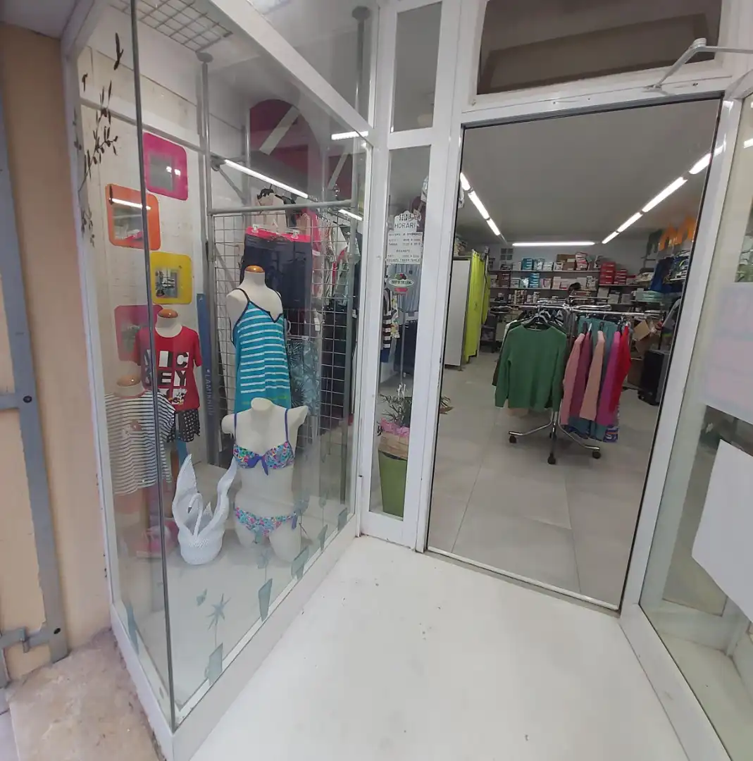 Local comercial en alquiler en Alcanar, imagen 3