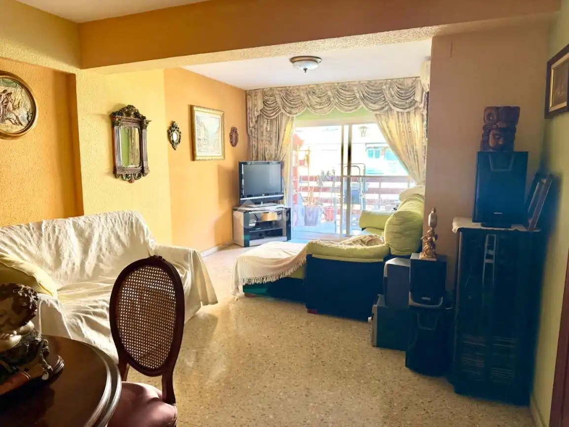 Sala de estar de Piso en venta en Valencia con Aire acondicionado y Balcón