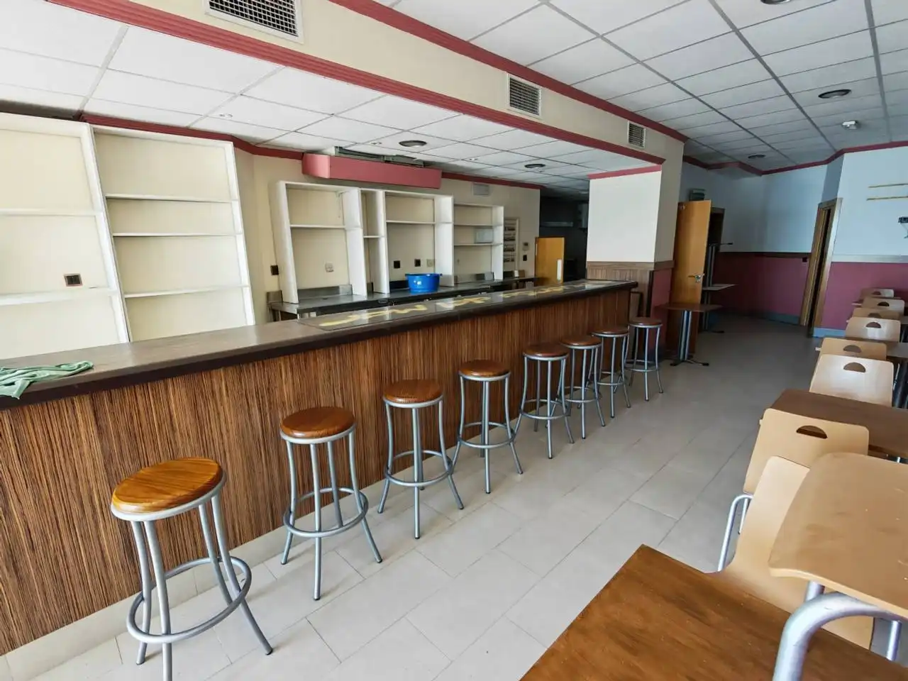 Business premises for sale in Paseo CALETILLA 4, imagen 9