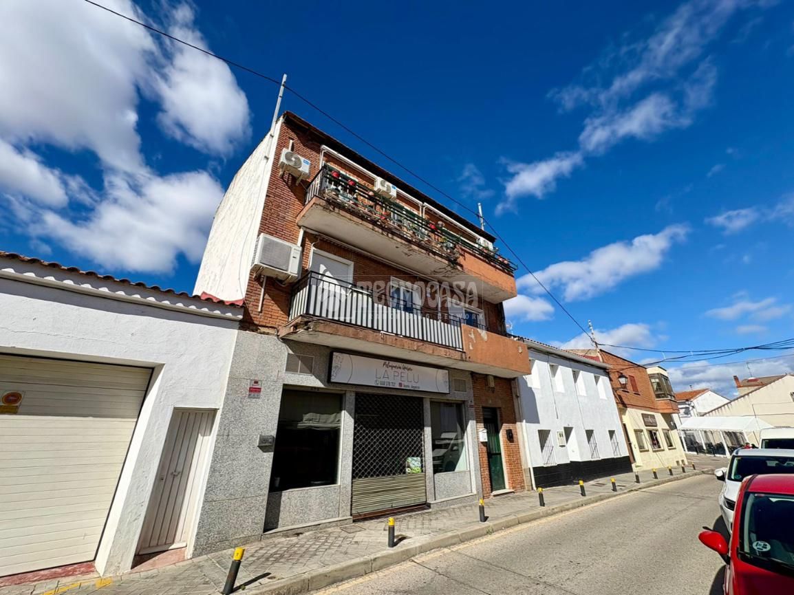 Exterior view of Flat for sale in Daganzo de Arriba  with Air Conditioner, Heating and Parquet flooring