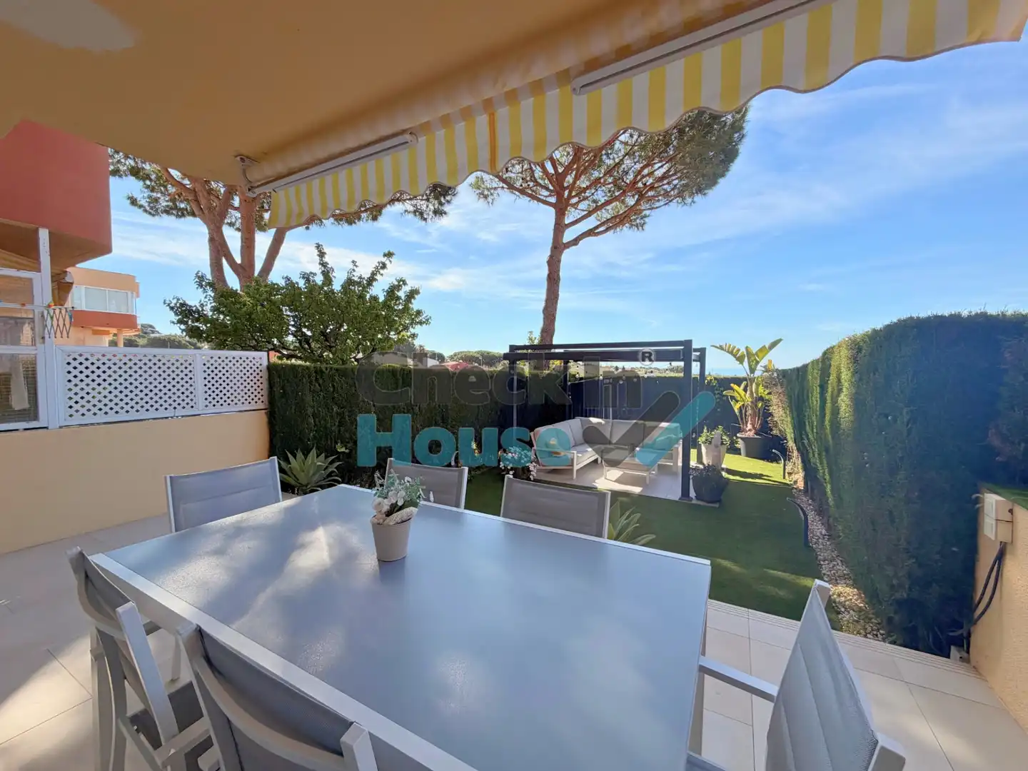 Terraza de Planta baja en venta en Castell d'Aro, Platja d'Aro i s'Agaró con Aire acondicionado, Jardín privado y Trastero