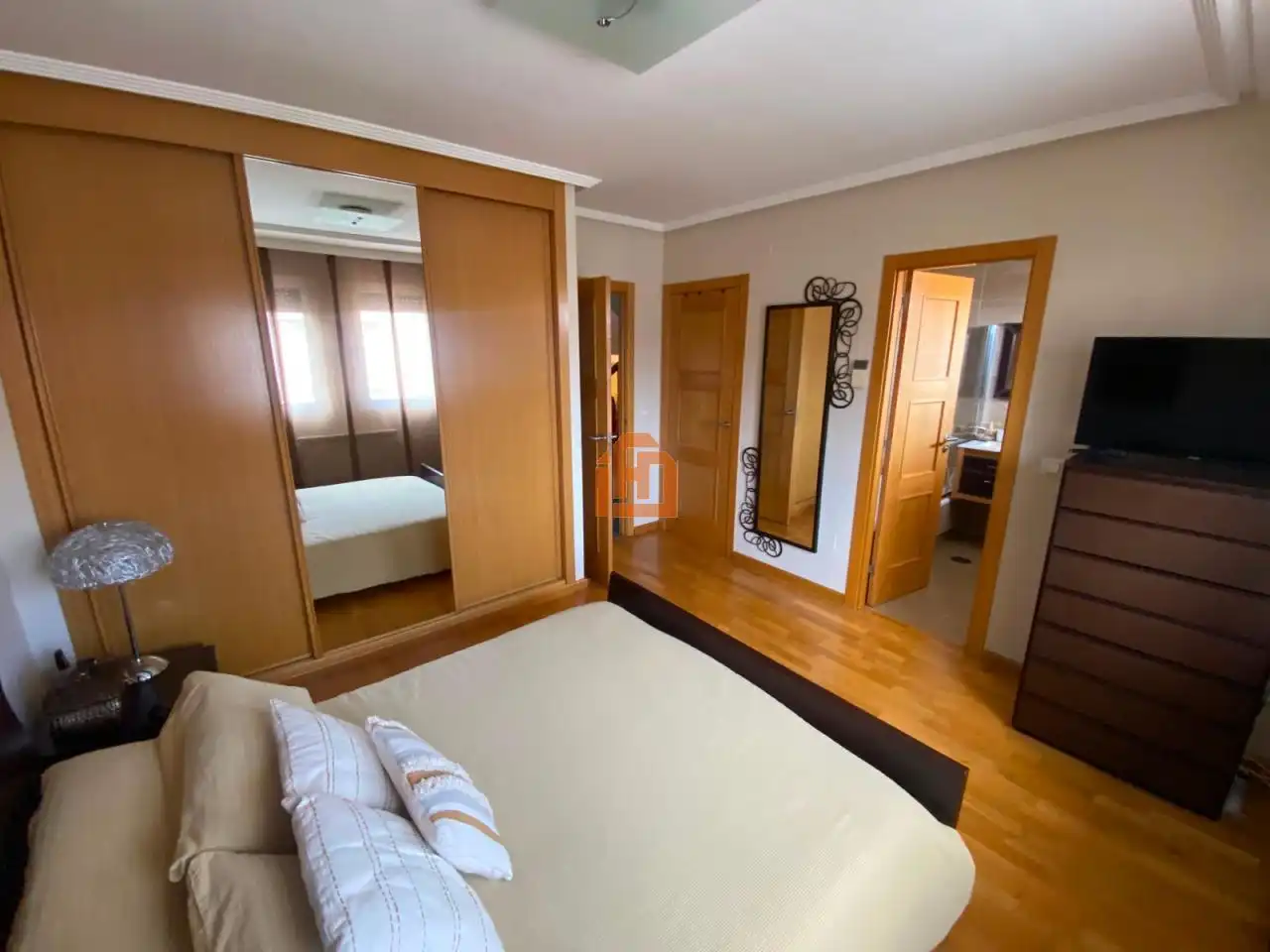 Habitación de Casa adosada en venta en San Andrés del Rabanedo con Calefacción, Jardín privado y Trastero
